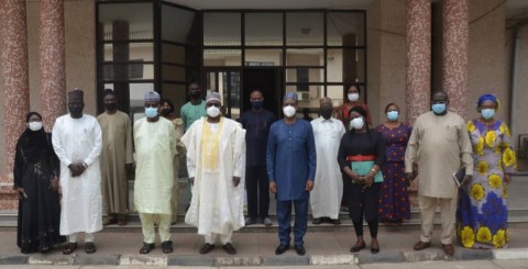 Equipe da ISSUP com o Presidente da NDLEA e Diretores de Agências