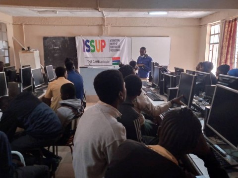 Taller de prevención de drogas de ISSUP Gambia