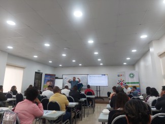 Sesión de capacitación para organizaciones religiosas